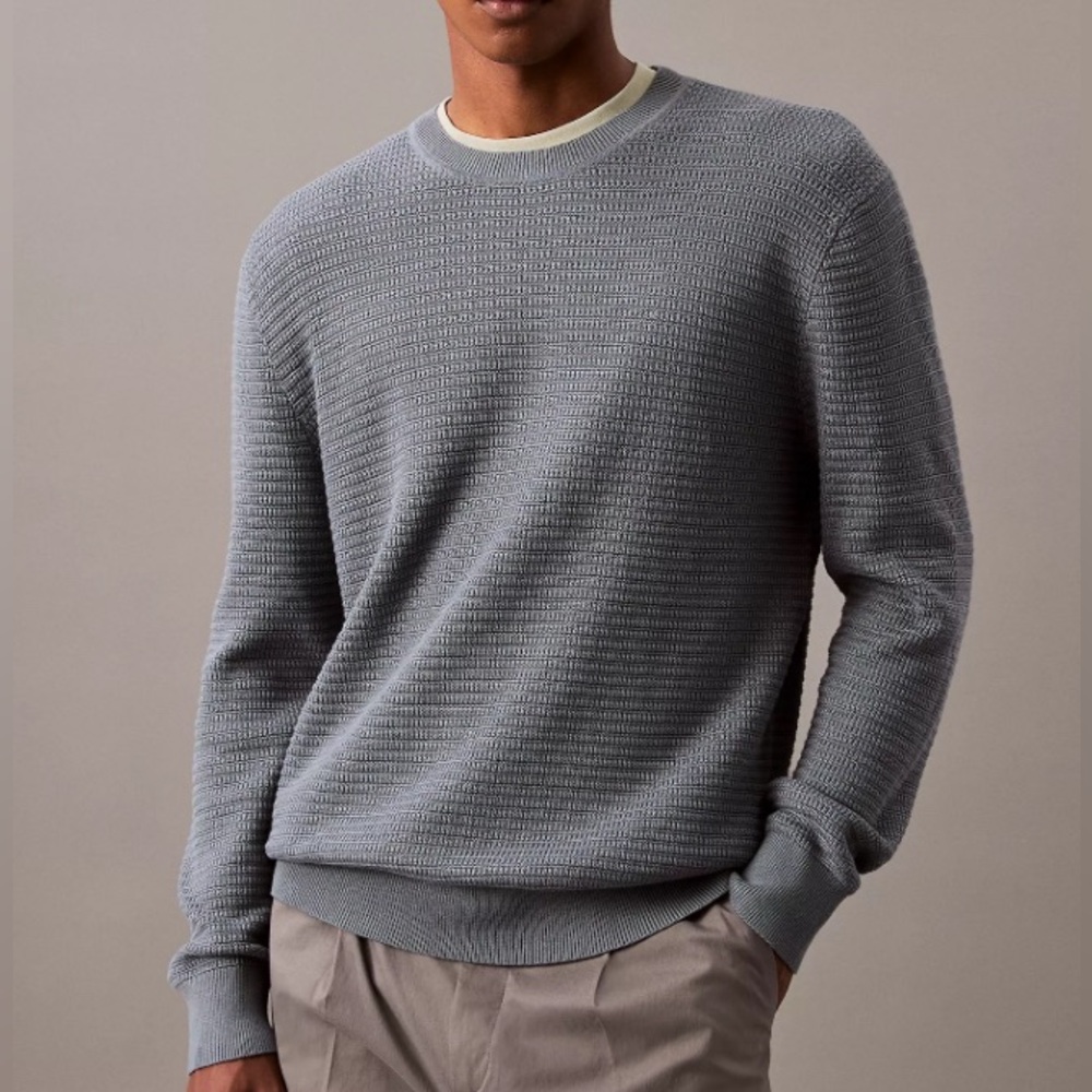 Calvin Klein 100% SUPIMA cotton crew neck sweater 
Size M